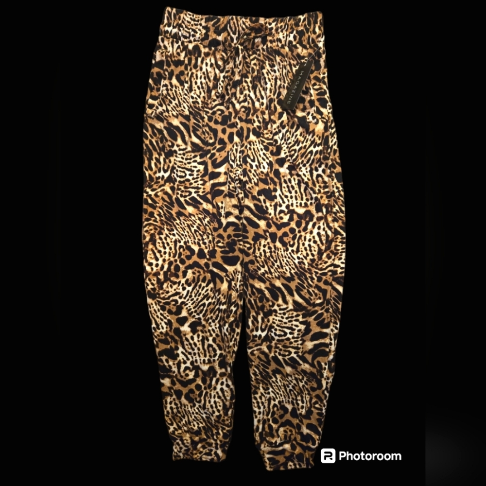 Magazine Knit Jogger Style Pant